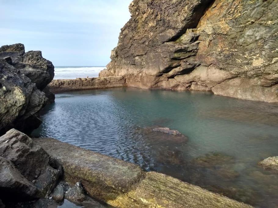 Dingley Dell - Superb Location For Truro In Private Accommodation Perranwell エクステリア 写真
